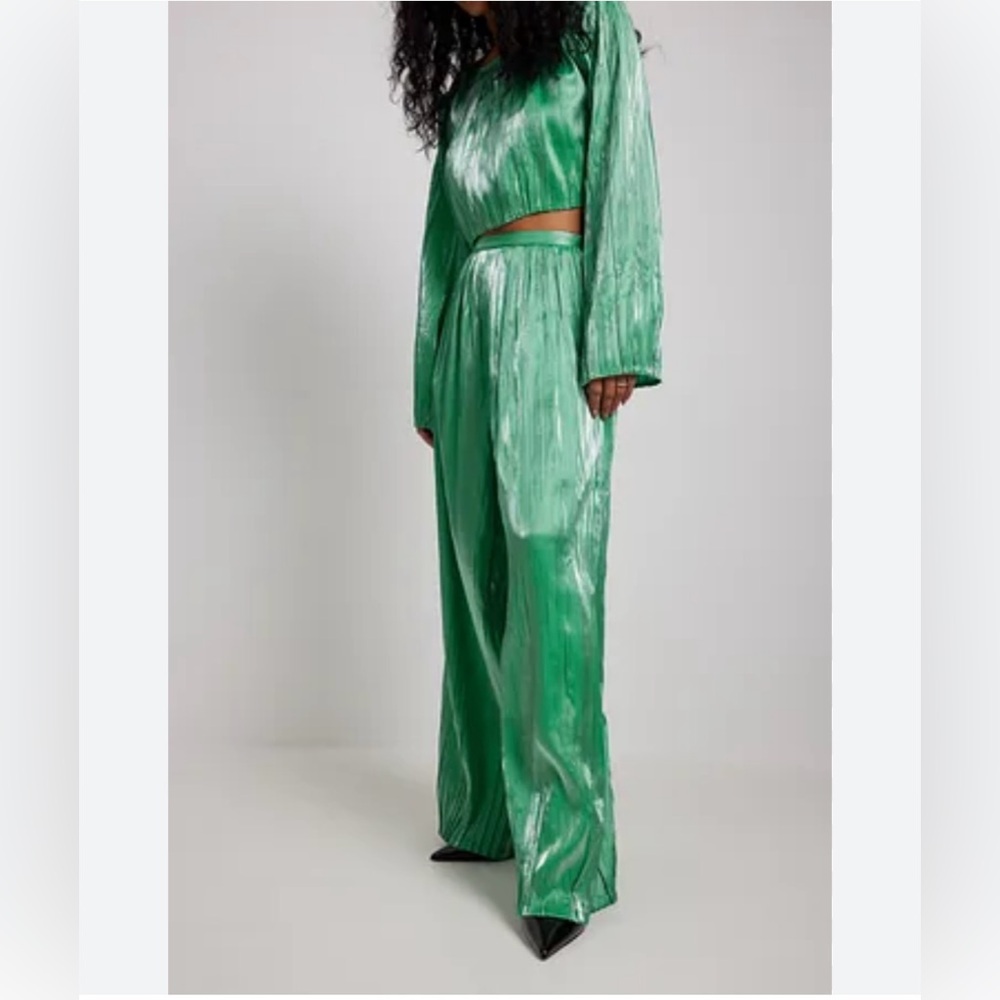 Metallic Green Pleated Matching Set | Scandinavian Statement Outfit